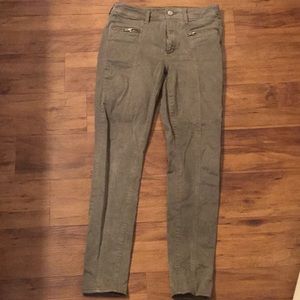 American Eagle olive jeans